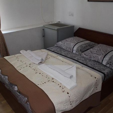21 На Удачу Hotel Rustavi  Exterior photo