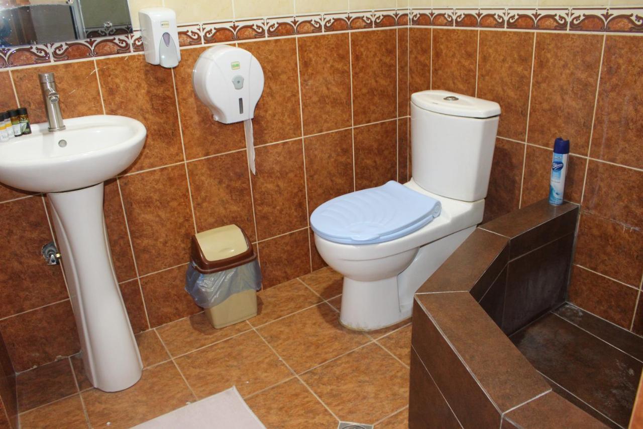 21 На Удачу Hotel Rustavi  Exterior photo
